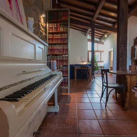 Chalet Caserio Larrabide