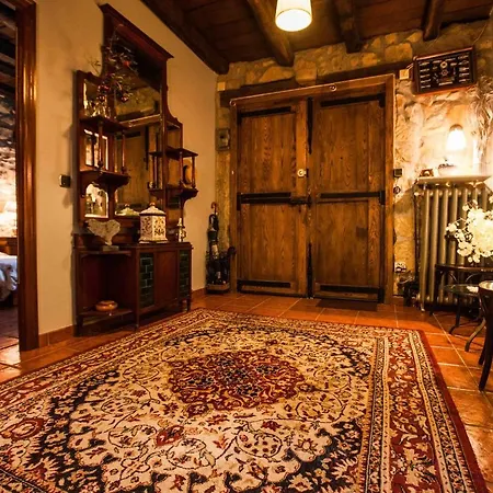 Caserio Larrabide Chalet *