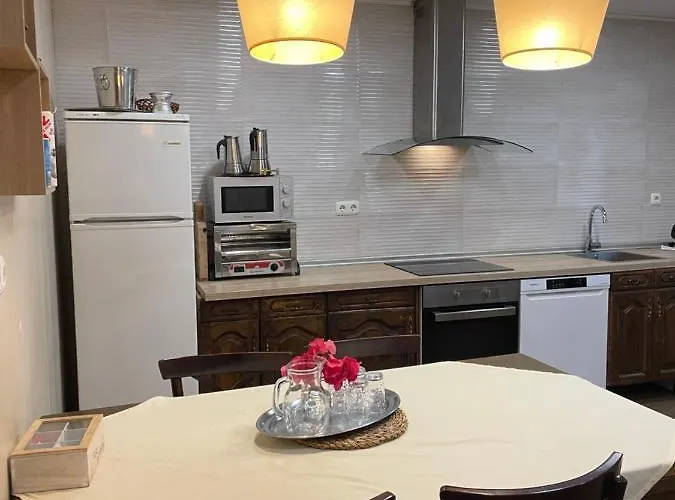 Caserio Larrabide Chalet *