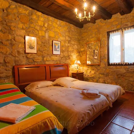 Caserio Larrabide シャレー パサイ・サン・ペドロ