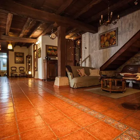 Caserio Larrabide パサイ・サン・ペドロ